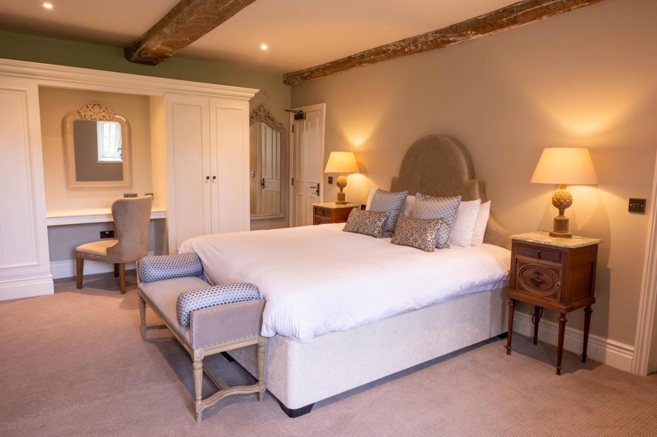 Manor House 3*